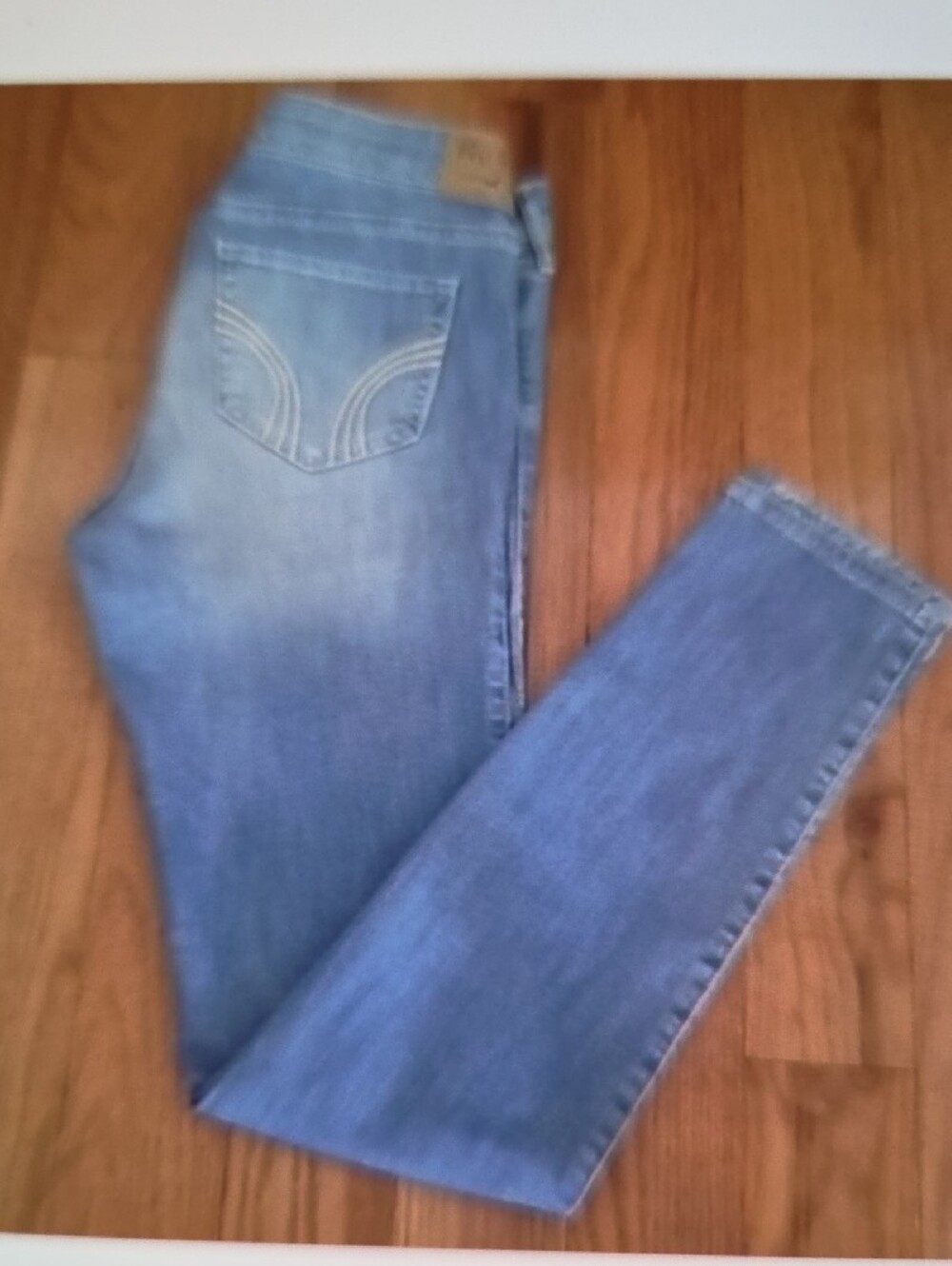 Hollister Light Blue Lace-Print Skinny Jeans - Picture 7 of 7